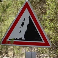 Photo de France - Le Cirque de Mourèze et le Lac du Salagou